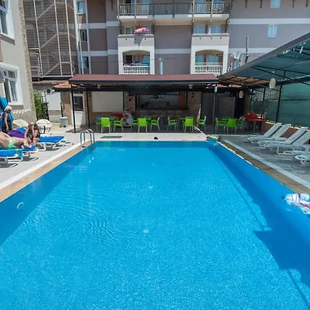 Cennet & Lejlighedshotel *